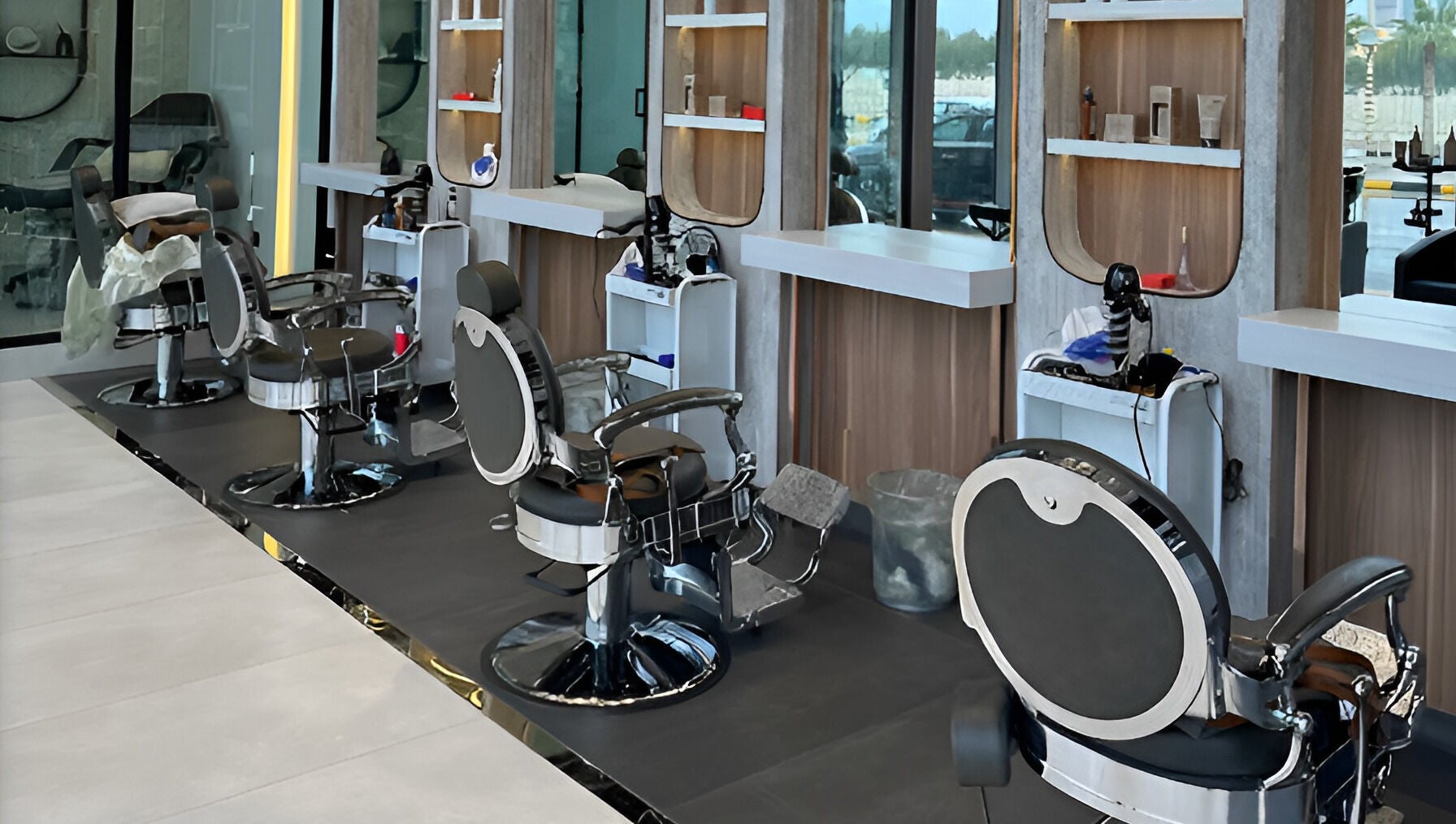 مقاعد صالون Vali Salon الأنيقة في الخبر، المنطقة الشرقية، السعودية.