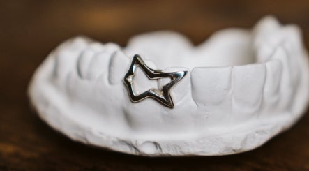 Girl Smiley Grillz Studio image 2