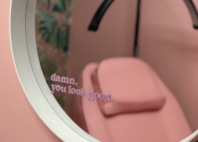 Chic pink vanity at What the Fluff! Lashes & Brows, Nottingham, England, GB reflecting elegance and style.