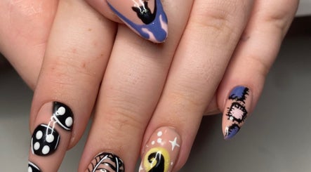 Hannah’s nails and beauty imagem 2