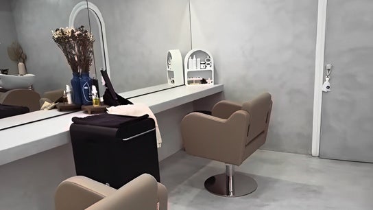Riviera Hairdresser (salon uniquement sur rendez-vous)