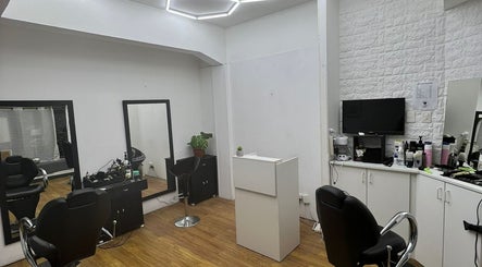 Hình ảnh 3 của Barberia The Lord