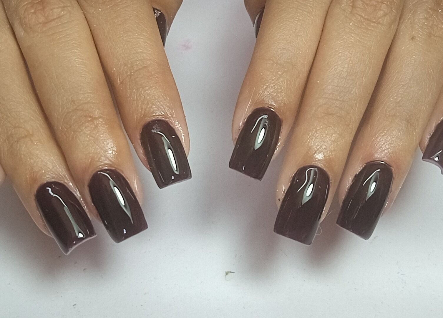 Manicura elegante en MARITA GLAM: SERVICIOS DE BELLEZA, La Habana, CU.