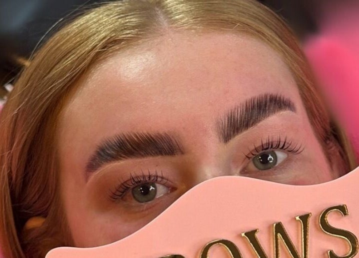 Detailed view of expertly done brows at Brows By Bailey in Bristol, England, GB, showcasing precision and style.