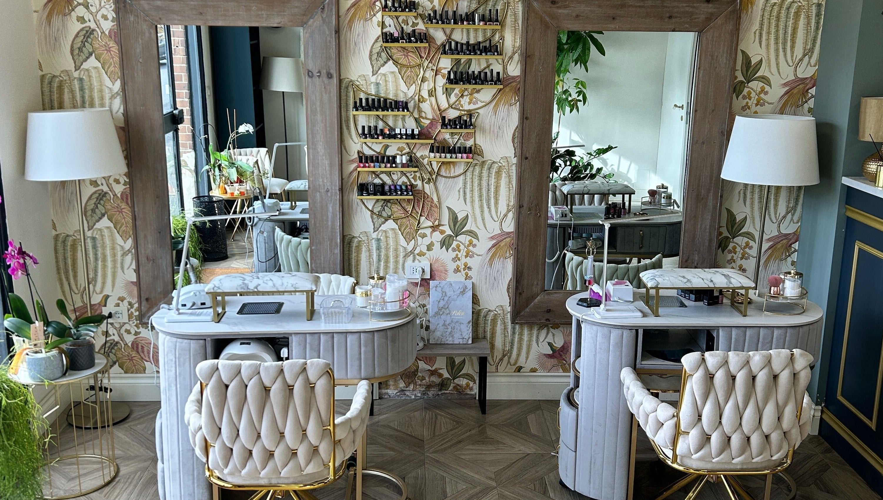 Elegante postazione unghie presso Gabriel beauty&relax, Milano, Lombardia, IT.