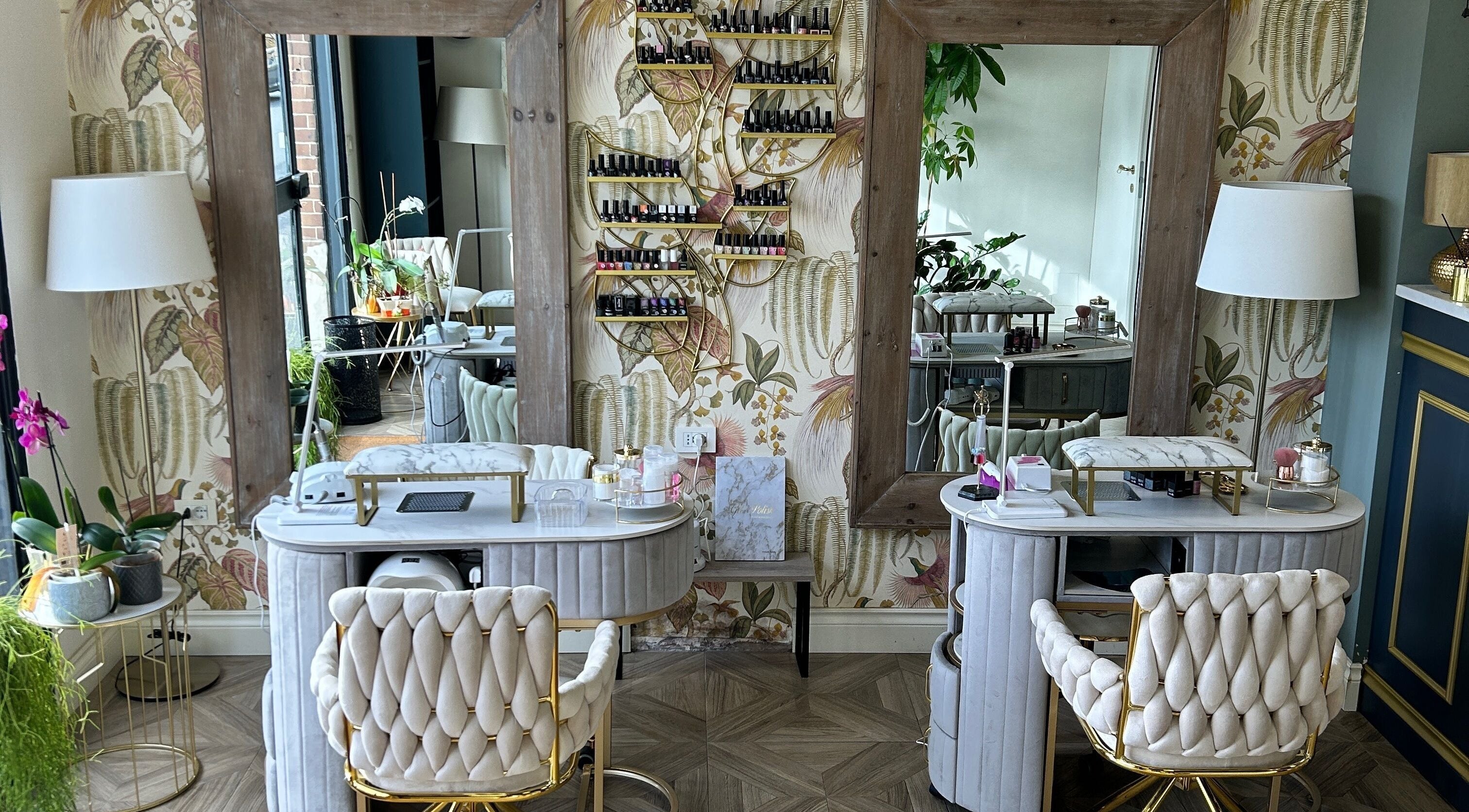 Elegante postazione unghie presso Gabriel beauty&relax, Milano, Lombardia, IT.