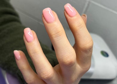 Elegant pink nails manicure at The Witchery, Glasgow, Scotland, GB.