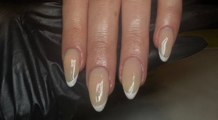 Lvy Luxe Nails, bilde 3