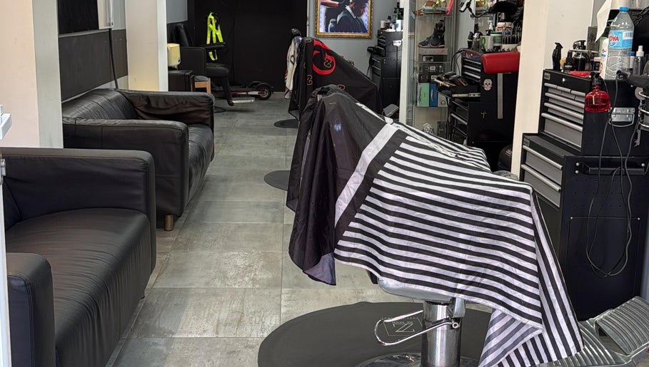 Aventura Barbershop صورة 1