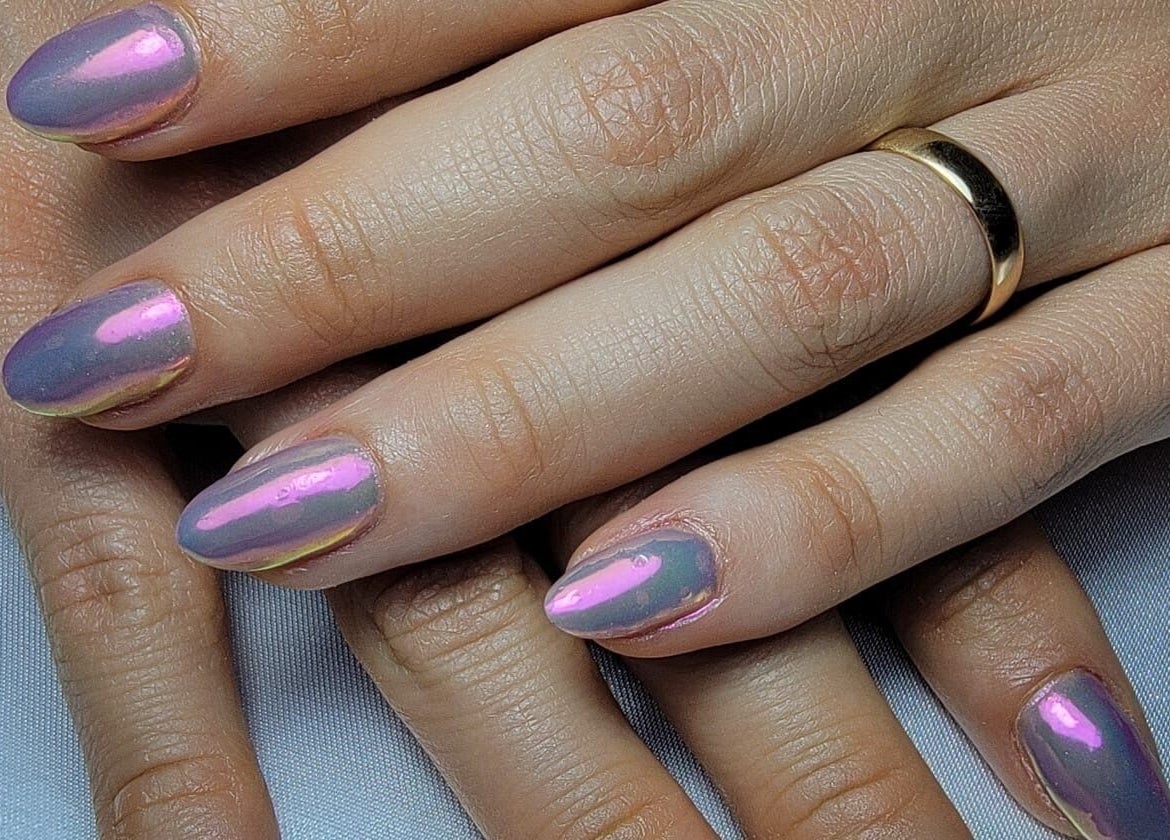 Uñas iridiscentes en Mano Santa, Ciudad De México, Ciudad De México, MX. Lujo en cada detalle.