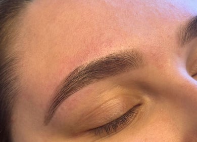 Expertly shaped eyebrow treatment at Cat’s Eyes, Kilbarchan, Scotland, GB, showcasing flawless grooming.