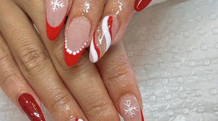 Amelia Nails and Beauty Lounge image 2