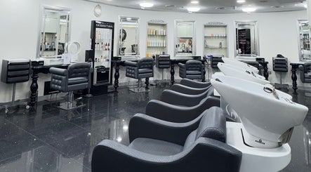 L'atelier Hair & Beauty Salon