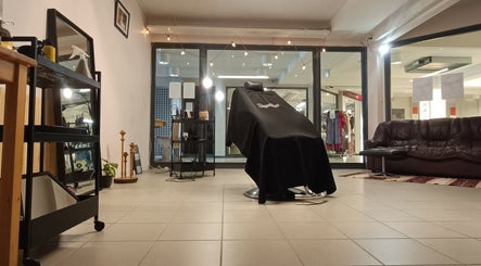 Flow Barbers image 3