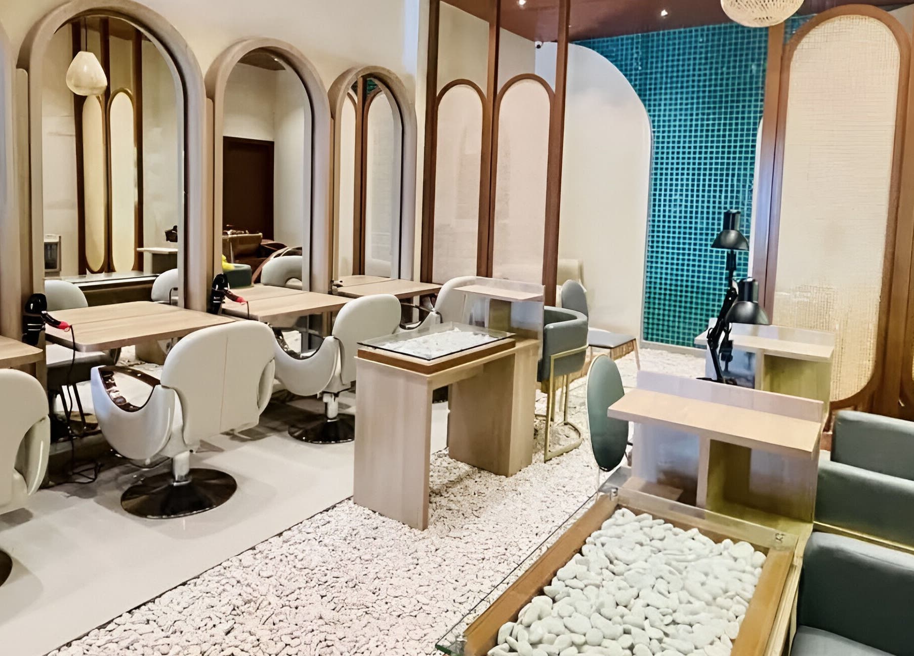 Modern salon interior at Spa Central Baloi in Kepulauan Riau, ID, showcasing sleek design and comfortable seating.