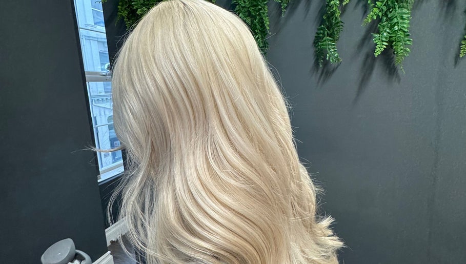 Hair By Tom slika 1