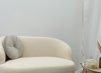 Espaço aconchegante no Viviana Silva Beauty Studio, Bobadela, Lisboa, PT.