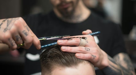 Antisystem barbershop obrázek 3