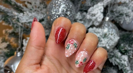 Lolasgelnails image 3