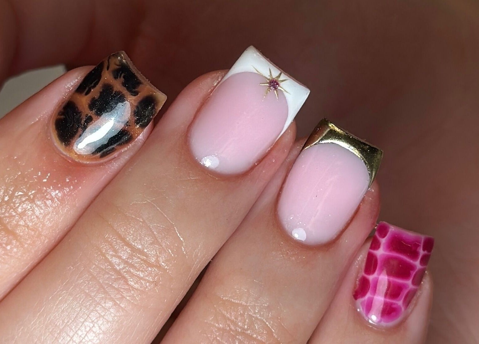 Intricate nail art design at Ameliaelizabethnails, Stoke-on-Trent, England, GB.