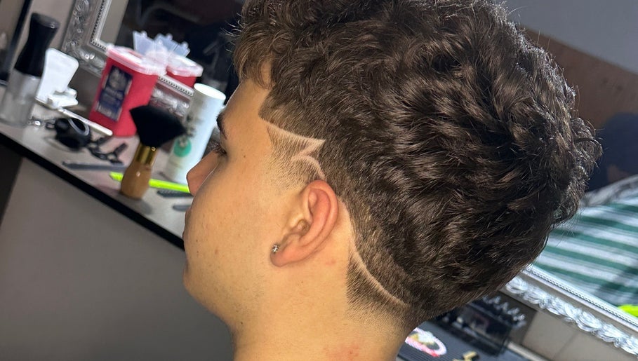 Mark Fadez Barbershop image 1