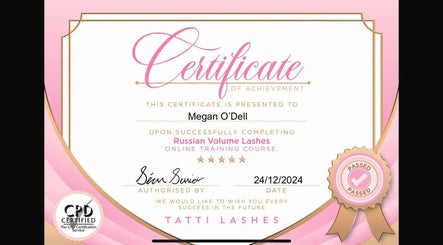 Mk lashes image 2