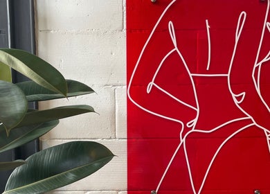 Modern line art at Sculptura: Anti-Cellulite & Body Sculpting, Bali, Bali, ID, enhancing wellness ambiance.
