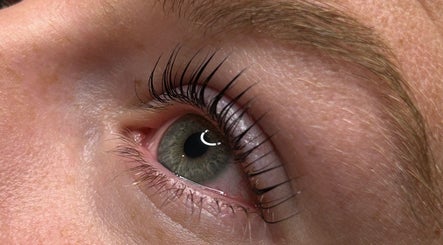 Close-up of a beautifully lifted lash at Lash Lift Goddess in Burnaby, British Columbia, CA.