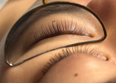 Close-up of lash lift at Lash Lift Goddess, Burnaby, British Columbia, CA - showcasing perfectly curled eyelashes.