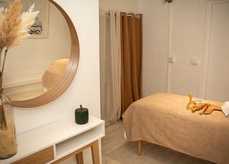 Salle de massage paisible du PA - Méthode Renata França / Vitamine Studio à Aubagne, Provence-alpes-côte D'azur, FR.