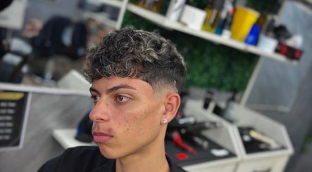 Enache Concept Barbershop obrázek 3