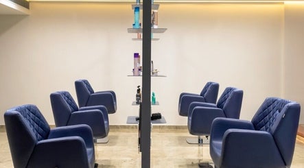 Image de Eklipz Salon - Rajkot 2