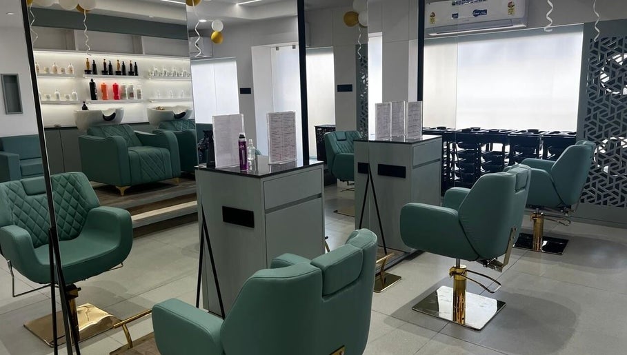 Eklipz Salon - Morbi image 1