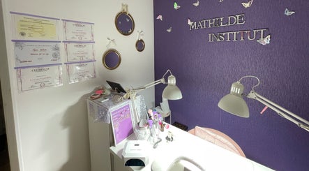 Espace de beauté du Mathilde Institut à Le Mans, Pays De La Loire, FR avec décorations élégantes.