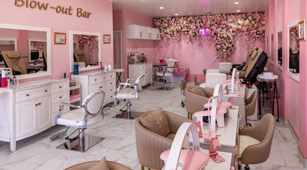 Fara’s beauty lounge