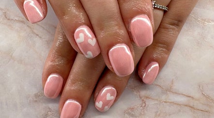 Belle Luxe Beauty image 2