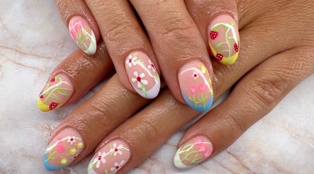 Beautiful floral nail art at Belle Luxe Beauty, Crowthorne, England, GB. Intricate designs with vibrant colors.
