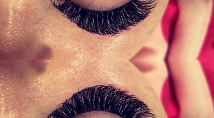Closeup of eyelash extensions at NJ Lash Lounge, Preston, England, GB, showcasing flawless lash application.