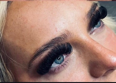 Close-up of voluminous lashes at NJ Lash Lounge, Preston, England, GB.