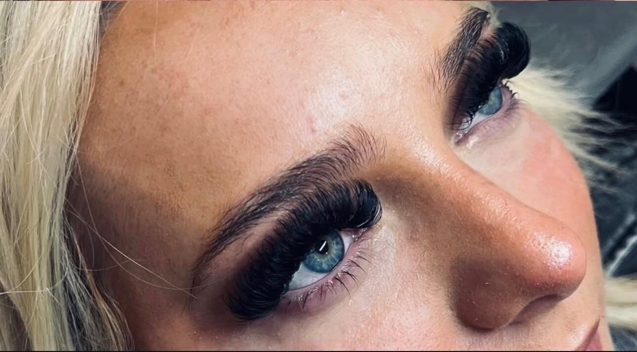 Close-up of voluminous lashes at NJ Lash Lounge, Preston, England, GB.