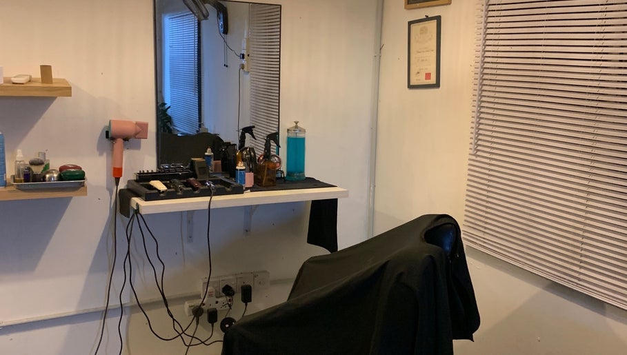 halfcut barbershop image 1