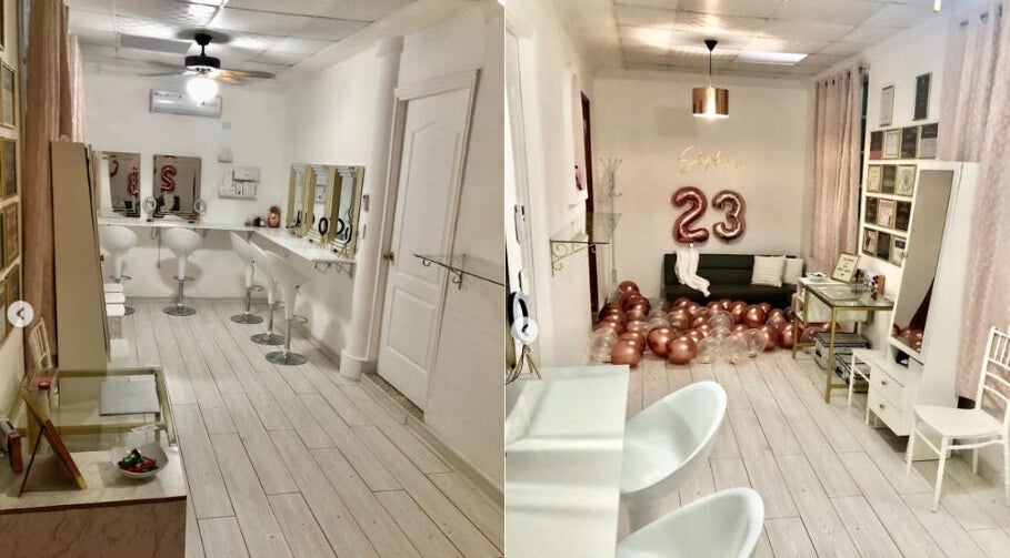 Interior moderno de Victoria Studio en Panamá, Provincia De Panamá, PA con decoración elegante y espejos.