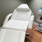 HR Beauty - Bromsgrove, 106-116a Worcester Road, Stoke Heath, England