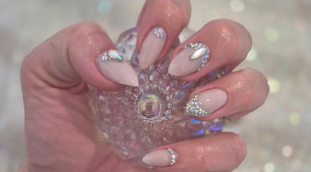 Luxxe Nails, bild 3