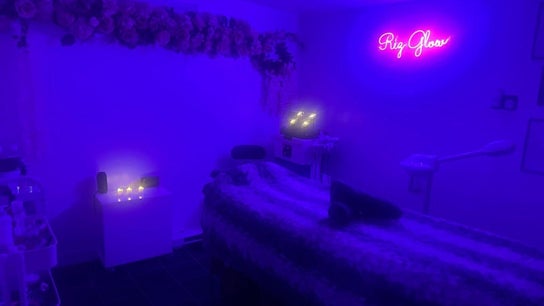 Riz Glow