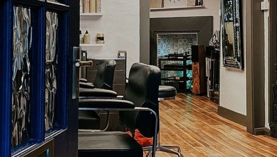 Venetia Hair image 1