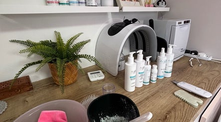 Tranquil spa space at Aglow by VL, Essington, England with beauty products and decor.