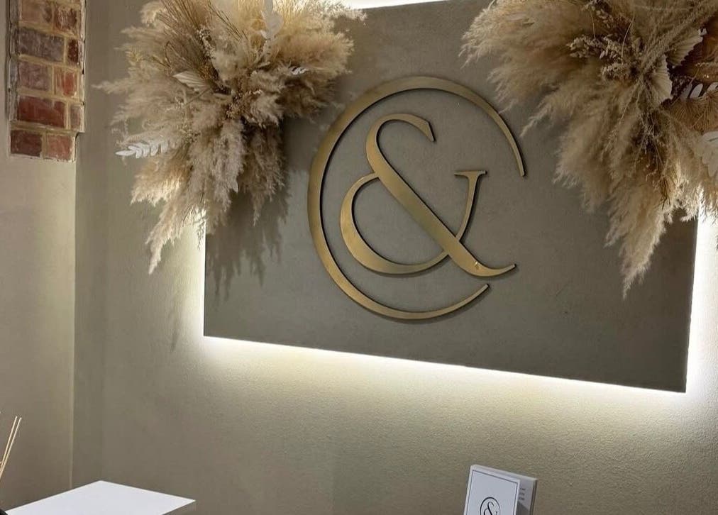 Elegant decor at Extensions By Ell (andaesthetics), Upton, England, GB, featuring pampas and gold accents.