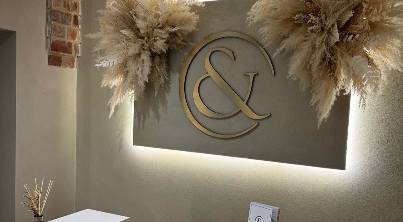 Elegant decor at Extensions By Ell (andaesthetics), Upton, England, GB, featuring pampas and gold accents.