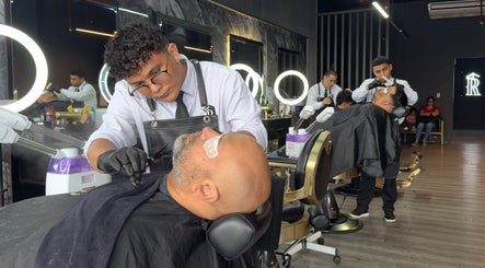 Refugio Barbershop